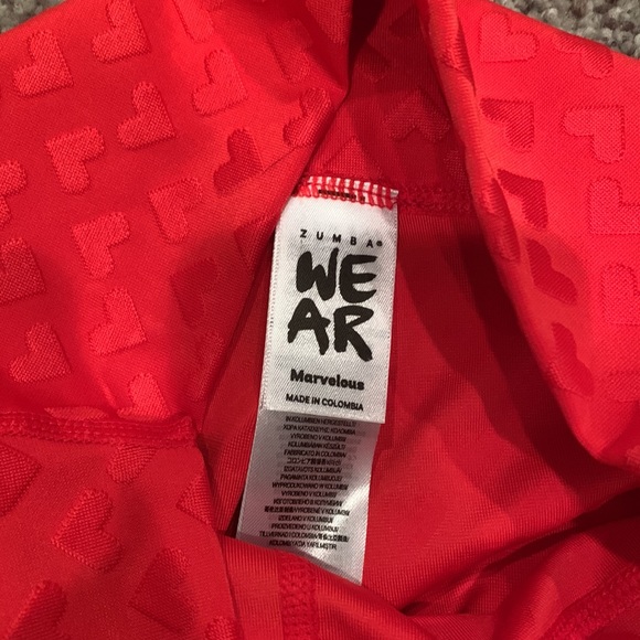 Red Heart Shape Embossed Zumba Fitness Leggings Size M - Picture 4 of 5